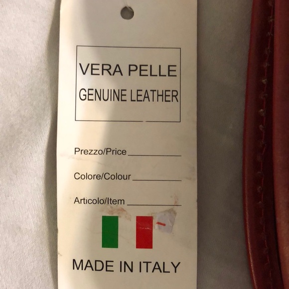 Purse - Picture 2 of 3